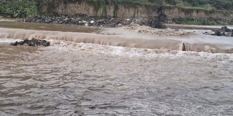 خط لوله بندر نوشهر- چالوس ایمن سازی شد