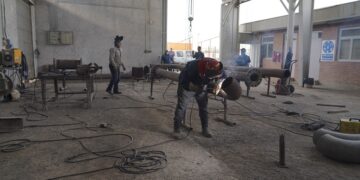 آغاز ساخت و ساز اتصالات منیفولد خط 10 اینچ نیروگاه برقی کاشان