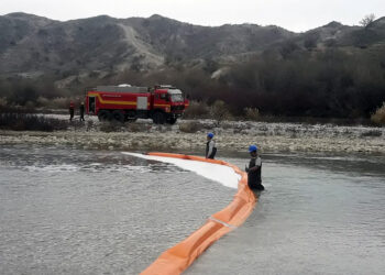 مانور مقابله با آلودگی زیست محیطی در مسیرخط گچساران به شیراز
