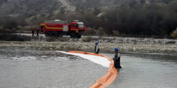 مانور مقابله با آلودگی زیست محیطی در مسیرخط گچساران به شیراز