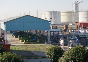 ضرورت تعمیر و نگهداری پیش بینانه از تجهیزات مراکز انتقال نفت خوزستان