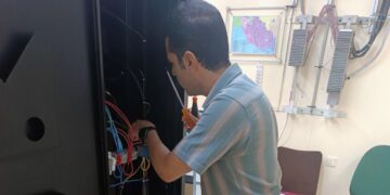 نصب UPS در مراکز انتقال نفت منطقه فارس