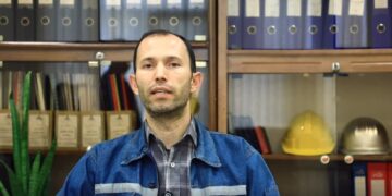 همکارانم به تعهدشان برای امنیت و سلامت همکارانشان افتخار می‌کنند