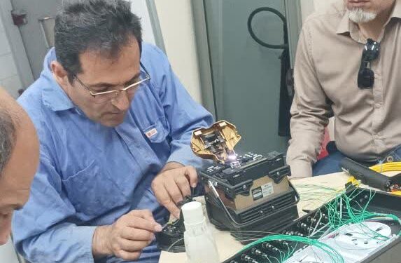 نصب OCDF و اصلاح مسیر فیبر نوری خط ۲۶ اینچ جدید در مرکز انتقال نفت قطب‌آباد