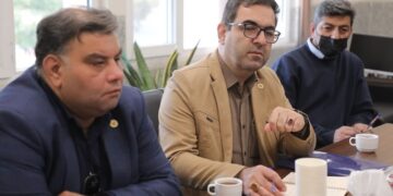 بازدید کارشناسان HSE ستاد و شرکت پالایش و پخش فرآورده‌های نفتی ایران از منطقه مرکزی