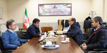 نشست مشترک مدیر منطقه مرکزی با اداره کل نظارت بر صادرات و مبادلات نفتی برگزار شد