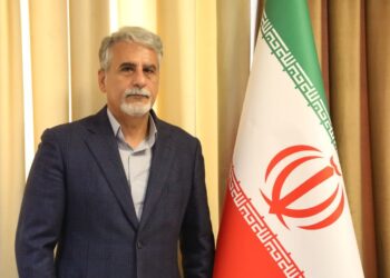 تضمین انتقال روزانه حدود ۲۰۰ هزار بشکه نفت کوره تولیدی پالایشگاه آبادان؛با تلاش بی وقفه صنعتگران انتقال نفت منطقه خوزستان