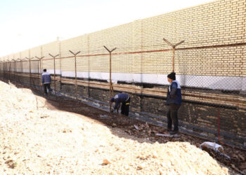 افزایش امنیت مراکز انتقال نفت سمنان و شاهرود با اجرای پروژه دیوارکشی