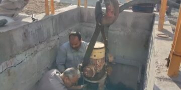 تعویض پمپ ۱۰۷مرکز انتقال نفت بندرعباس