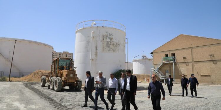 مدیر منابع انسانی شرکت از پروژههای در حال اجرای منطقه مرکزی بازدید کردند